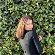 Diplomata al liceo di scienze umane impartisce lezioni di Storia per studenti delle elementari